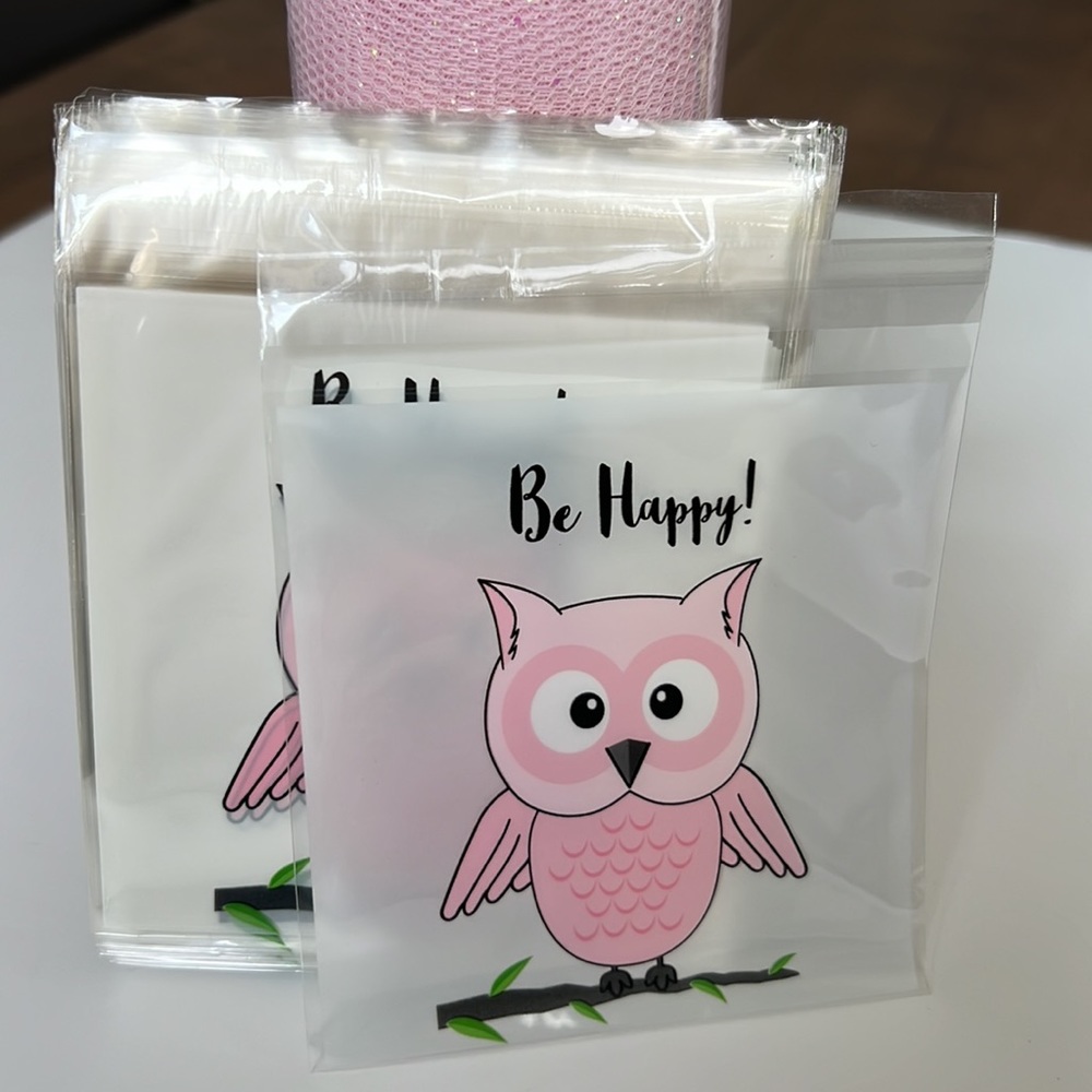 25 pcs Clear Bags Be Happy 3.75"x4" Inches Approx.